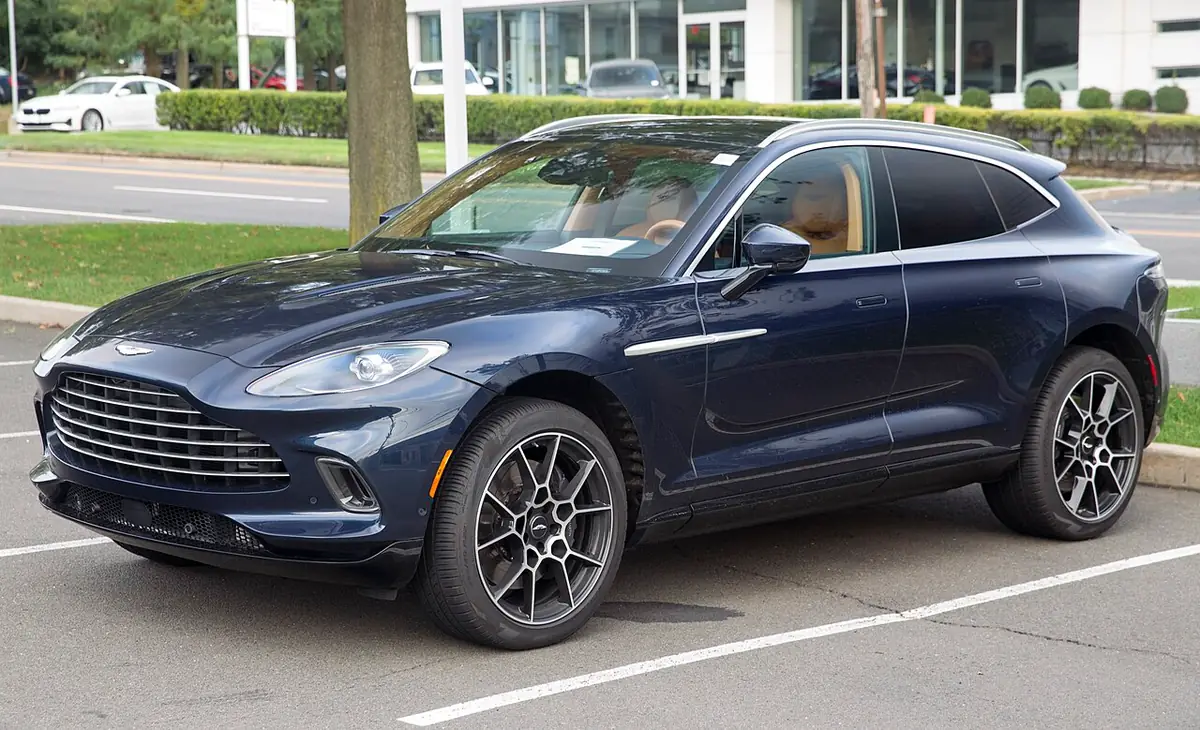 Aston Martin DBX exterior (photo from Wikimedia Commons)