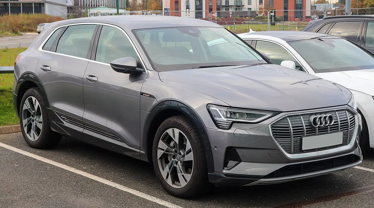 Audi Q8 e-tron exterior (photo from Wikimedia Commons)