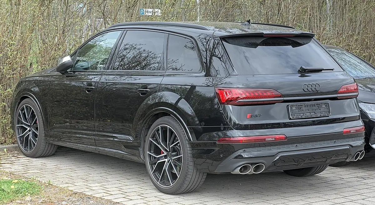 Audi SQ7 exterior (photo from Wikimedia Commons)