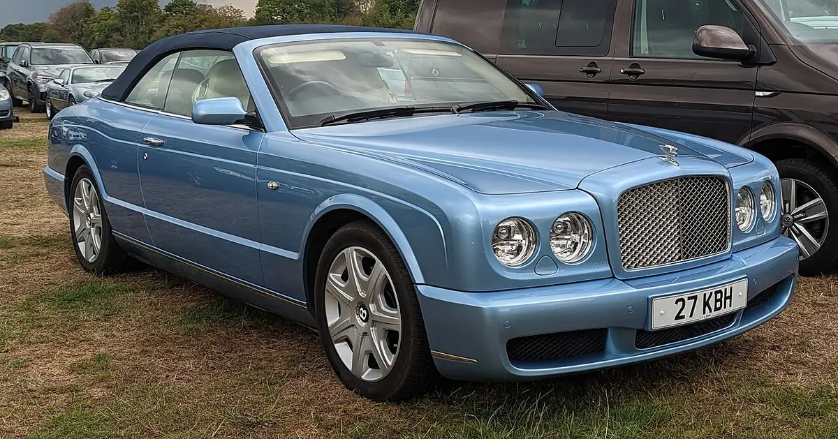 Bentley Azure exterior (photo from Wikimedia Commons)