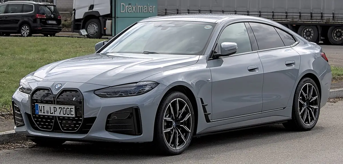 BMW i4 (photo from Wikimedia Commons)