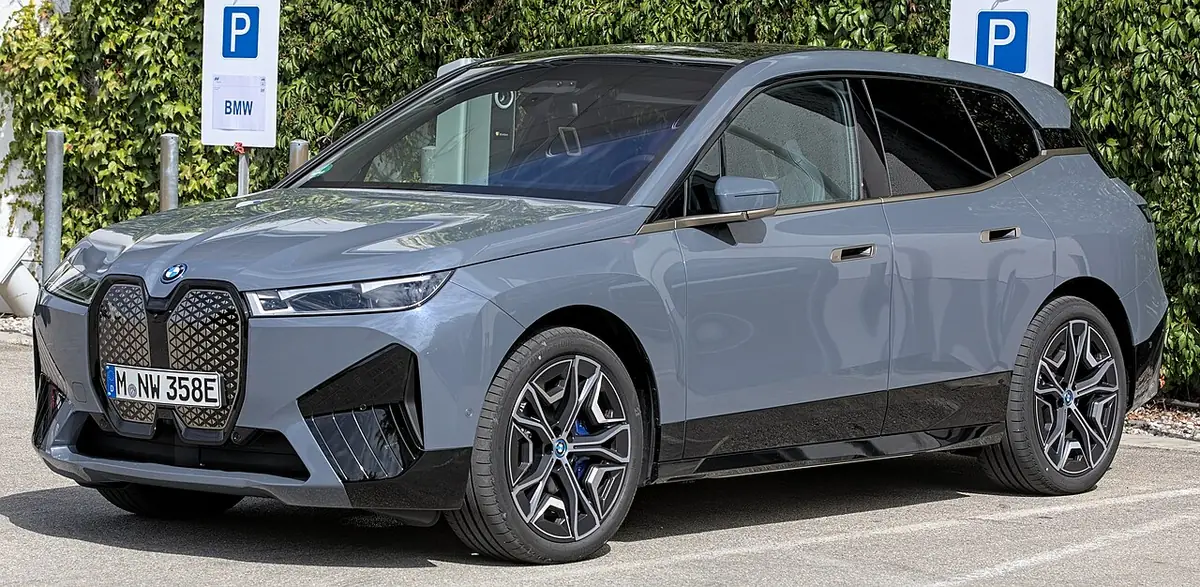 BMW iX exterior (photo from Wikimedia Commons)