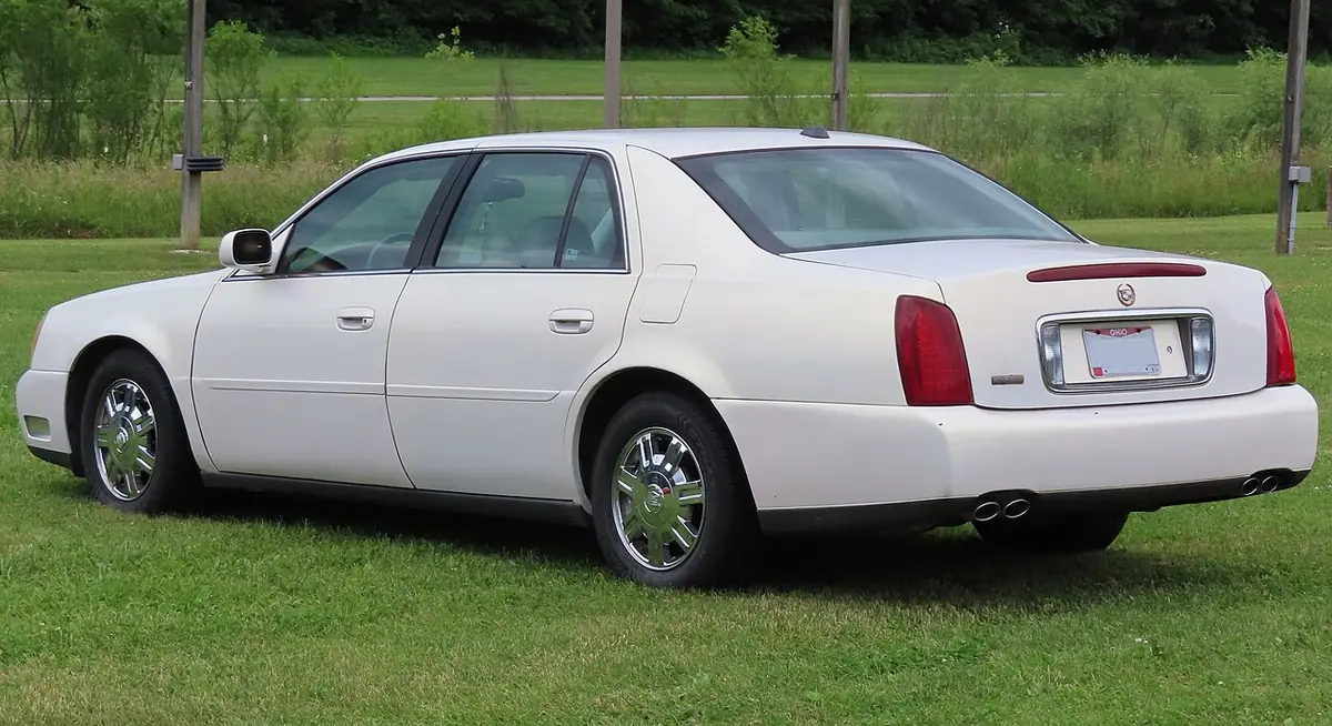 Cadillac DeVille exterior (photo from Wikimedia Commons)