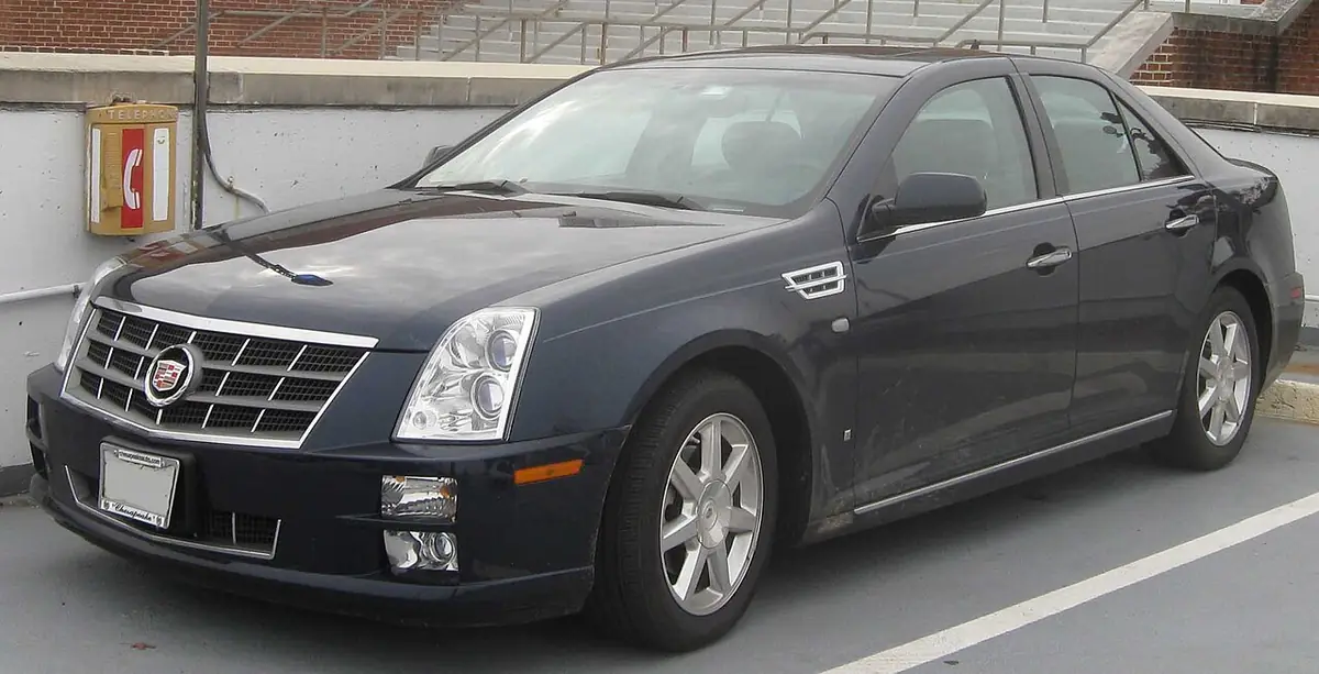 Cadillac STS exterior (photo from Wikimedia Commons)