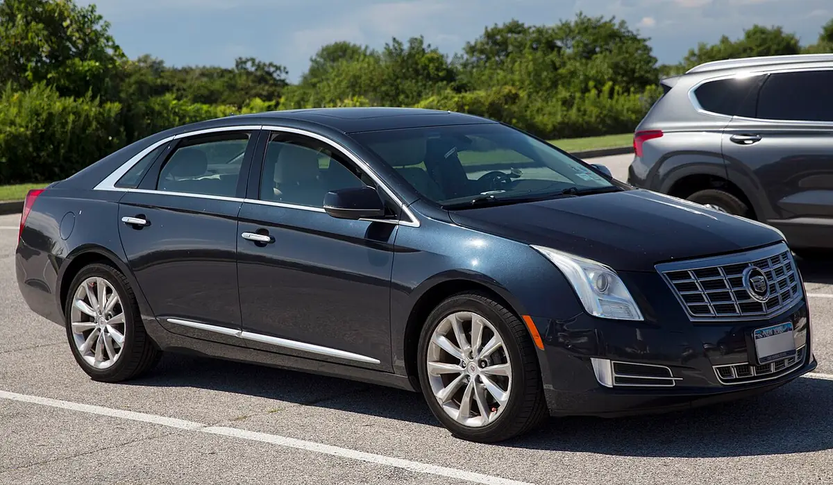 Cadillac XTS exterior (photo from Wikimedia Commons)