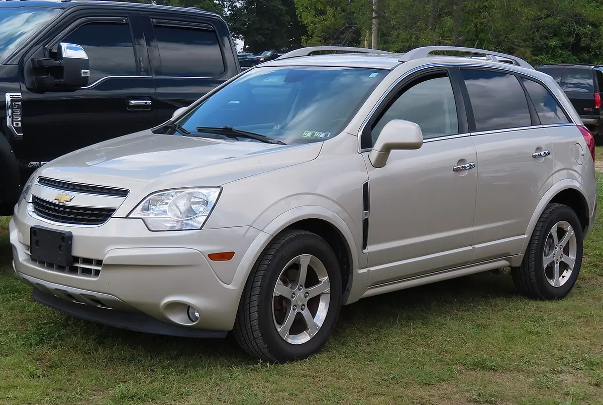 Chevrolet Captiva Sport exterior (photo from Wikimedia Commons)