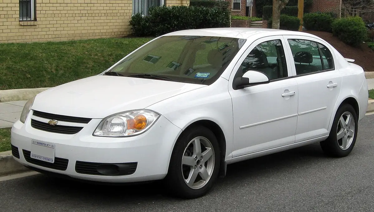 Chevrolet Cobalt exterior (photo from Wikimedia Commons)