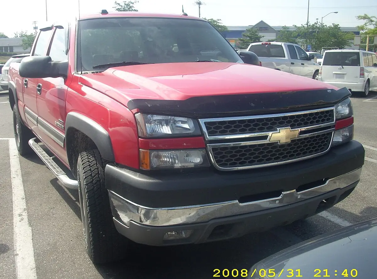 Chevrolet Silverado 2500HD exterior (photo from Wikimedia Commons)
