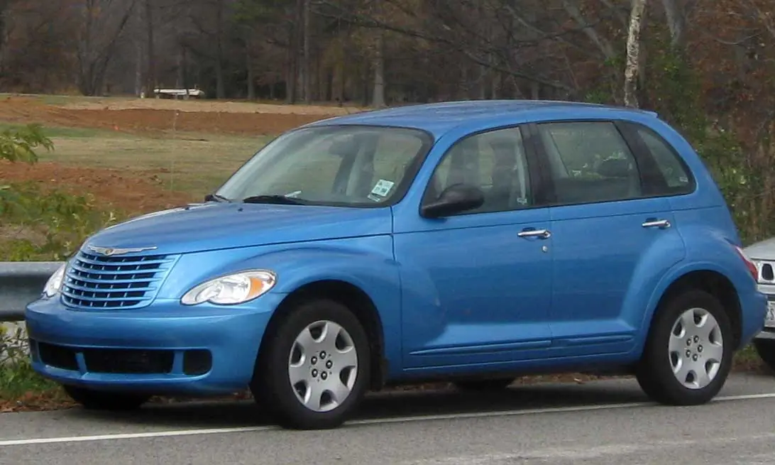 Chrysler PT Cruiser exterior (photo from Wikimedia Commons)