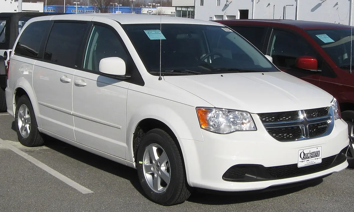 Dodge Grand Caravan (photo from Wikimedia Commons)