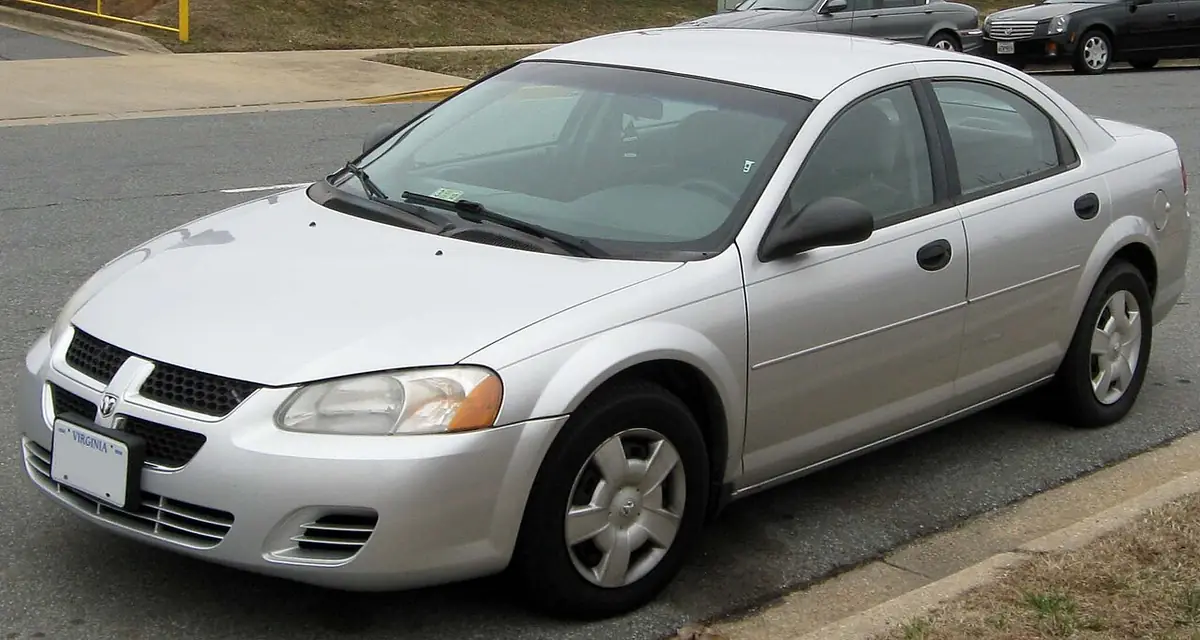 Dodge Stratus exterior (photo from Wikimedia Commons)