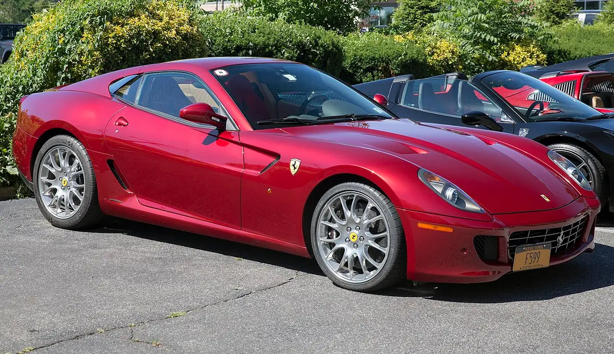 Ferrari 599 exterior (photo from Wikimedia Commons)