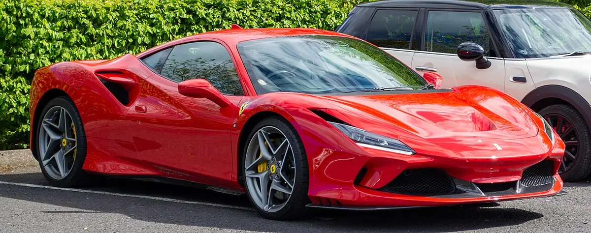 Ferrari F8 exterior (photo from Wikimedia Commons)
