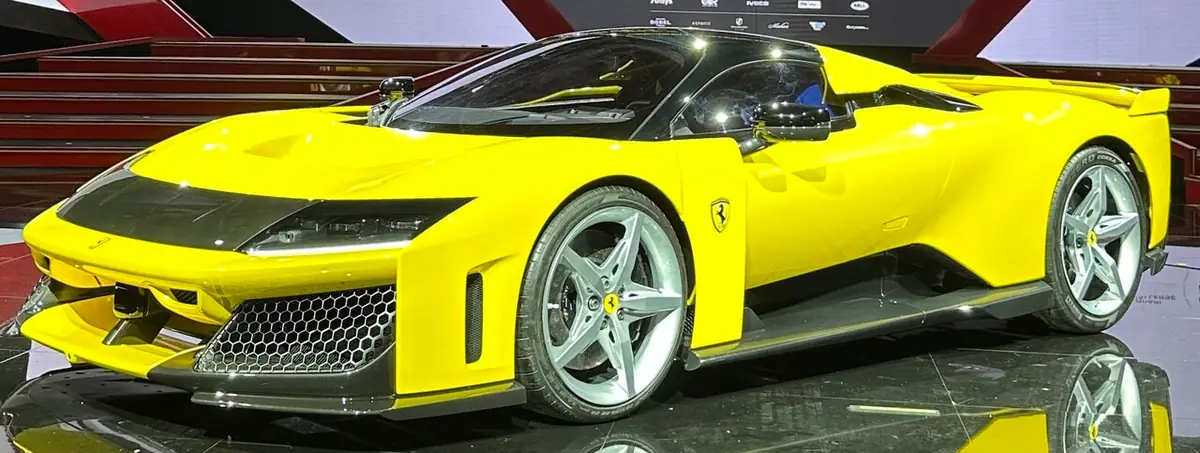 Ferrari F80 exterior (photo from Wikimedia Commons)
