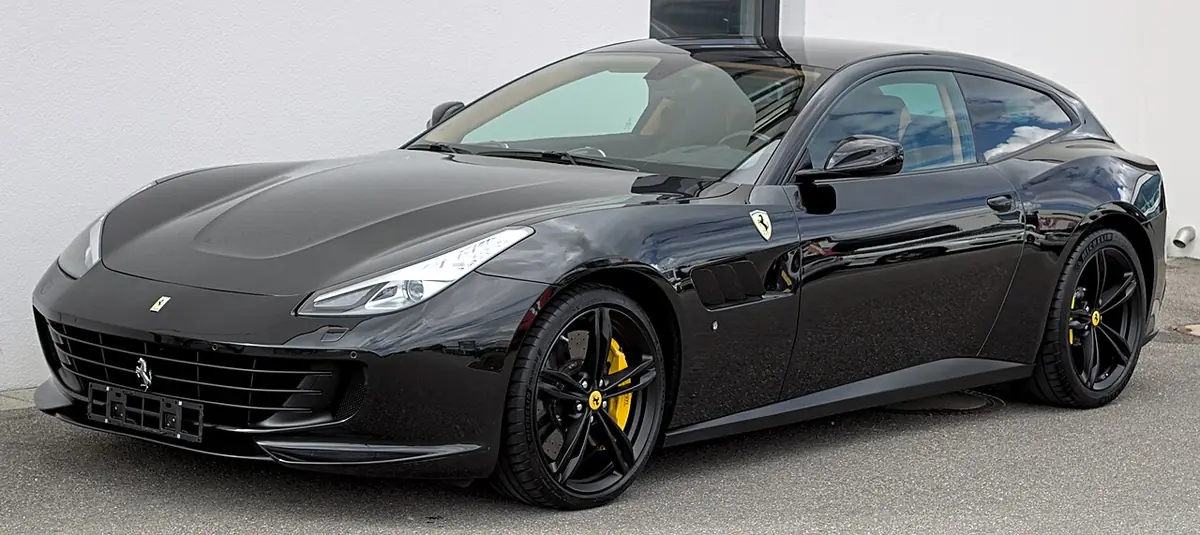 Ferrari GTC4Lusso exterior (photo from Wikimedia Commons)