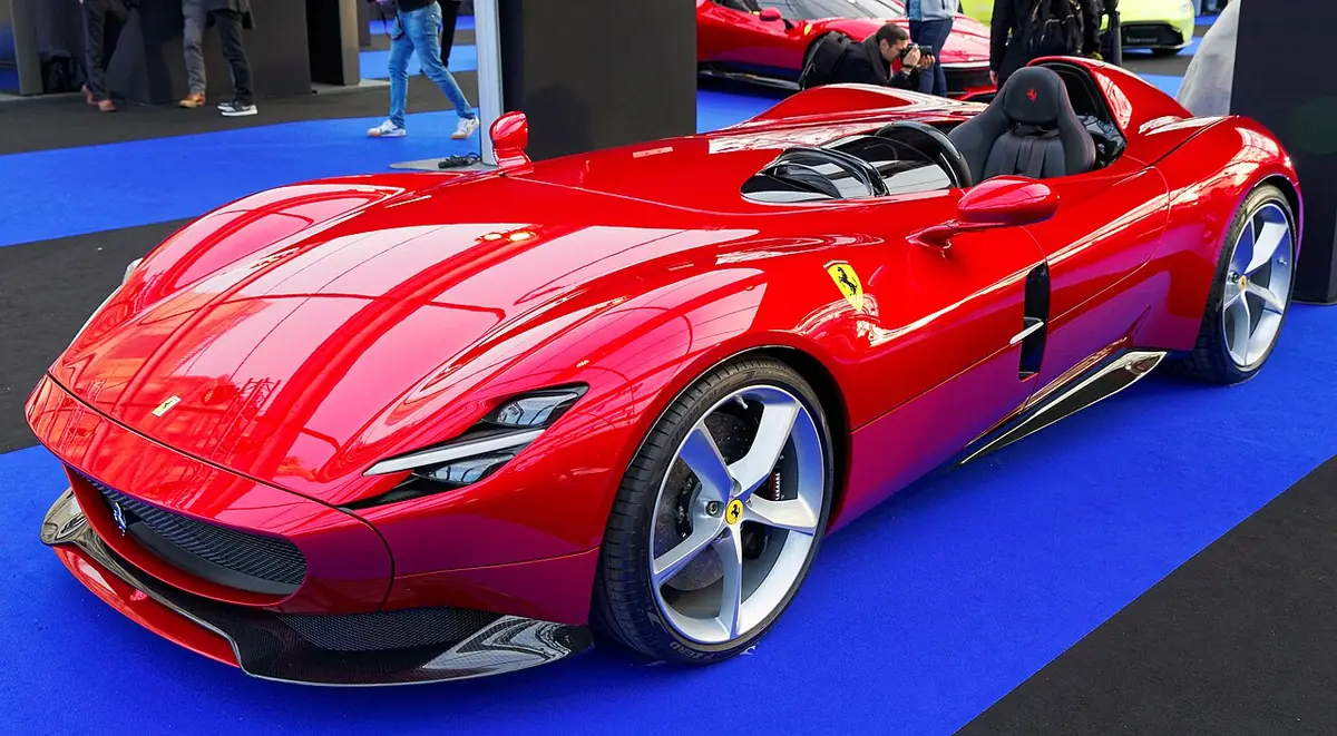 Ferrari Monza SP exterior (photo from Wikimedia Commons)