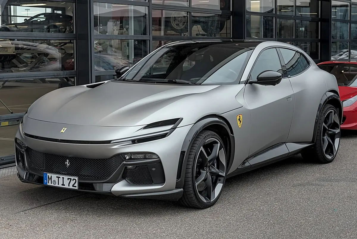 Ferrari vehicle (photo from Wikimedia Commons)
