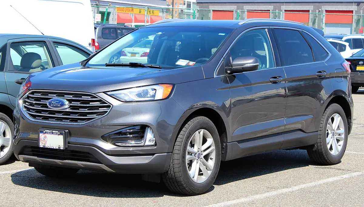 Ford Edge (photo from Wikimedia Commons)