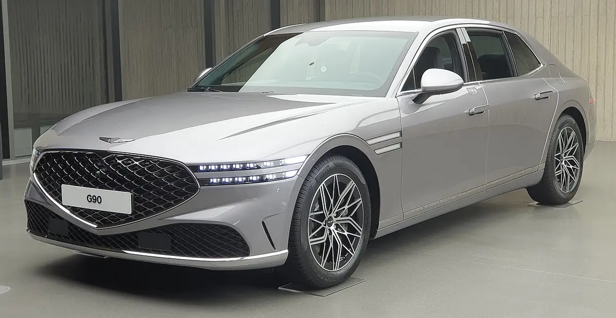 Genesis G90 exterior (photo from Wikimedia Commons)
