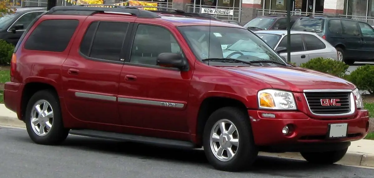 GMC Envoy exterior (photo from Wikimedia Commons)