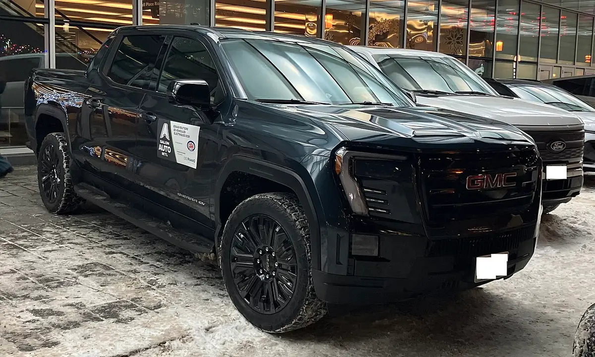 GMC Sierra EV exterior (photo from Wikimedia Commons)