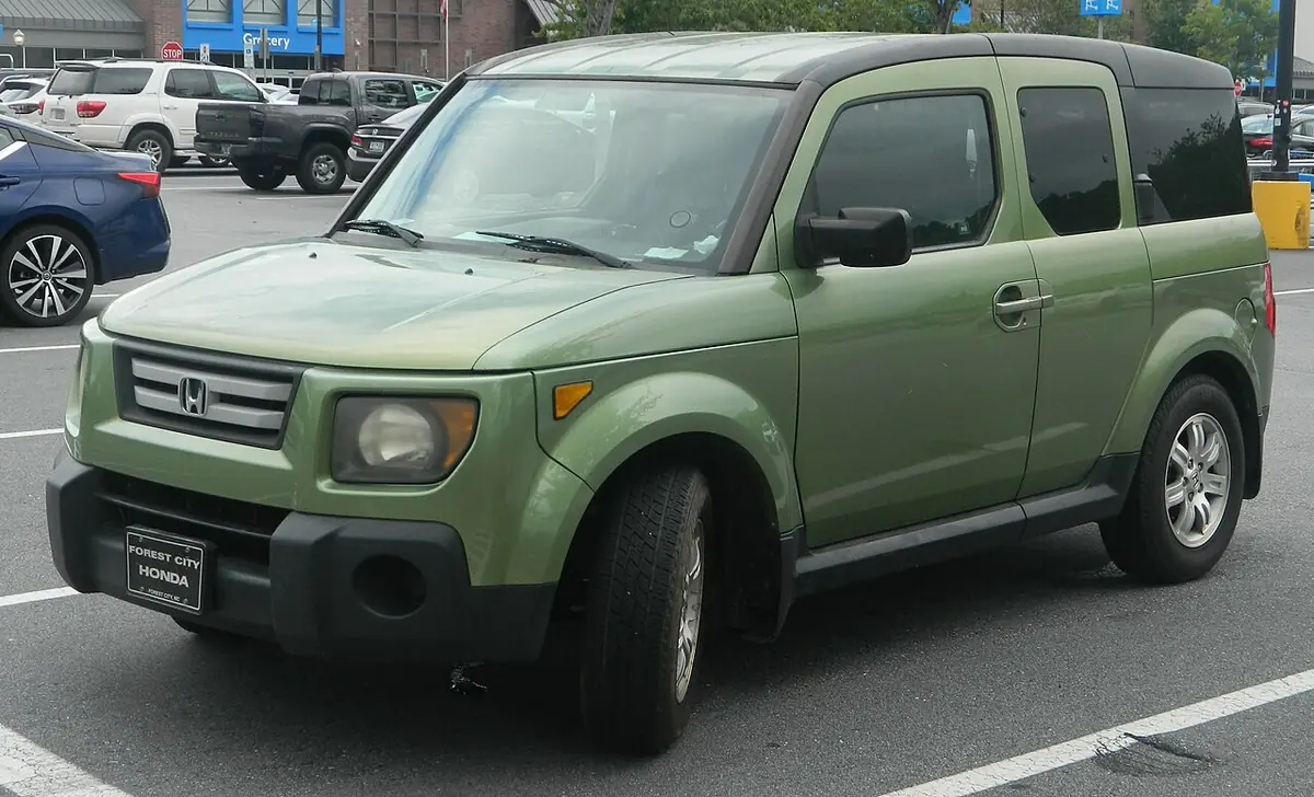 Honda Element exterior (photo from Wikimedia Commons)
