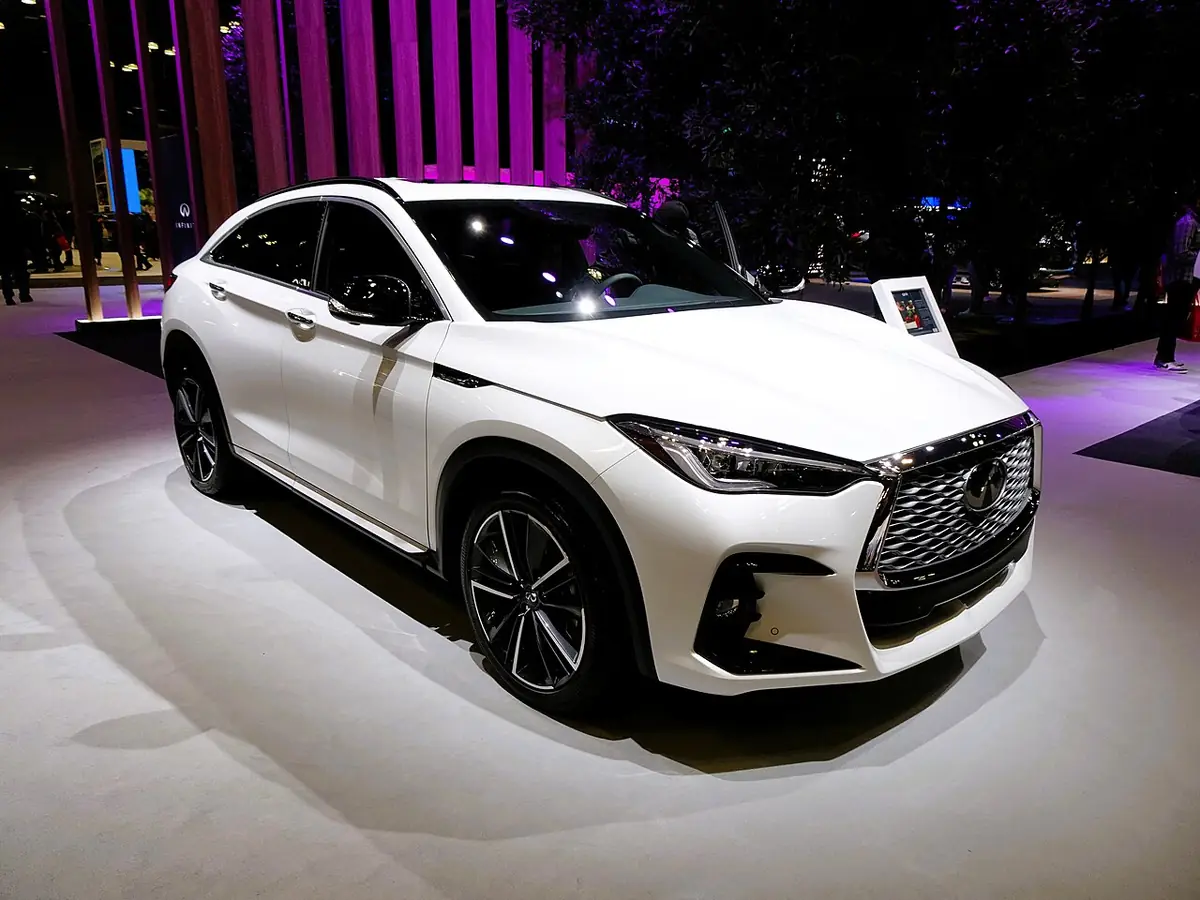 Infiniti QX55 exterior (photo from Wikimedia Commons)