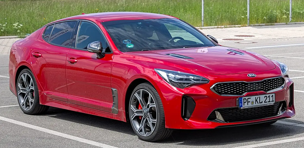 Kia Stinger exterior (photo from Wikimedia Commons)