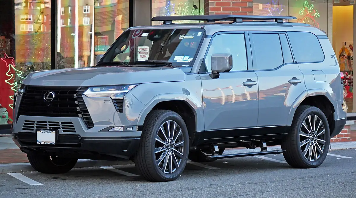 Lexus GX exterior (photo from Wikimedia Commons)