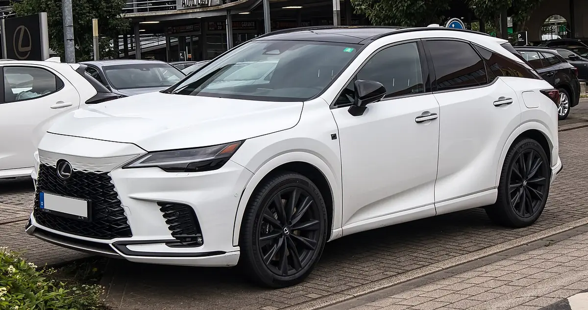 Lexus RX (photo from Wikimedia Commons)