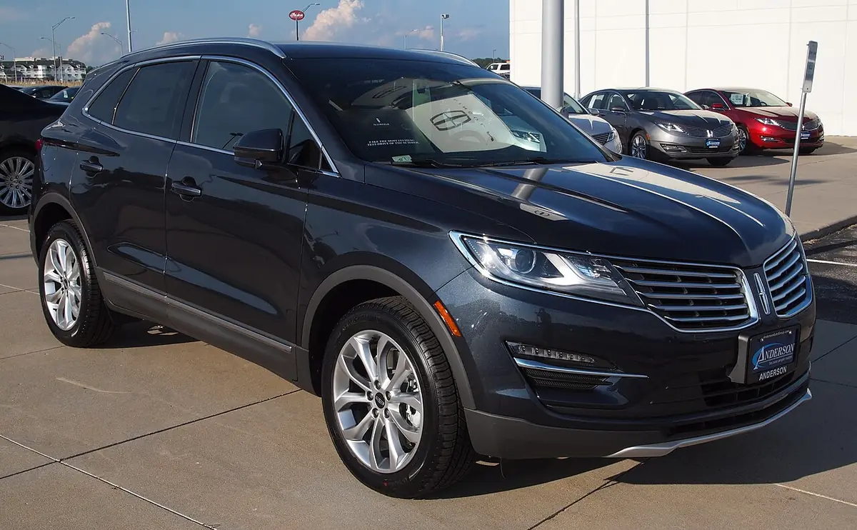 Lincoln MKC (photo from Wikimedia Commons)