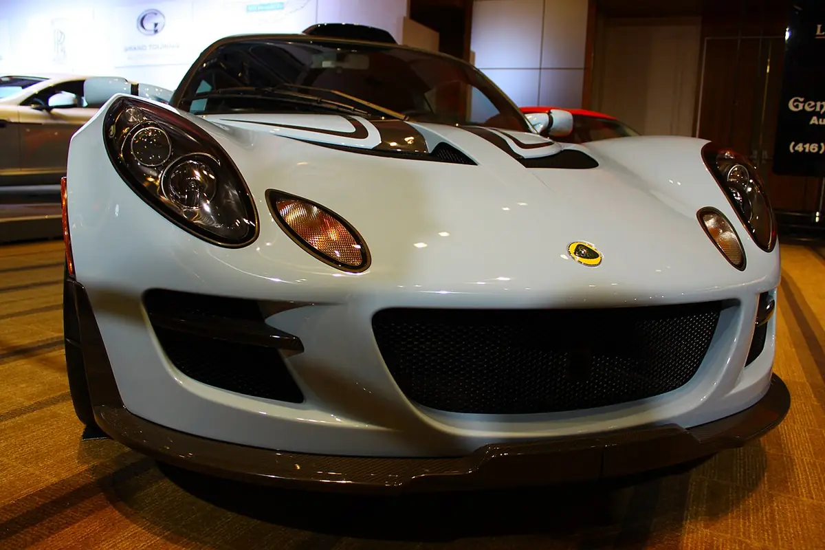 Lotus Elise/Exige exterior (photo from Wikimedia Commons)
