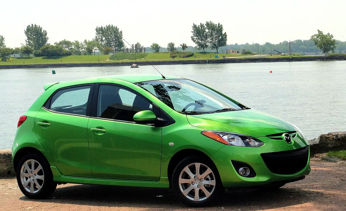Mazda Mazda2 exterior (photo from Wikimedia Commons)