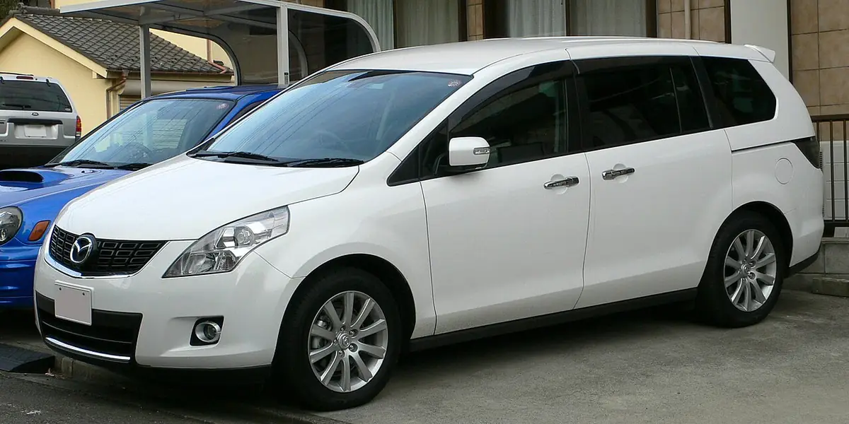 Mazda MPV exterior (photo from Wikimedia Commons)
