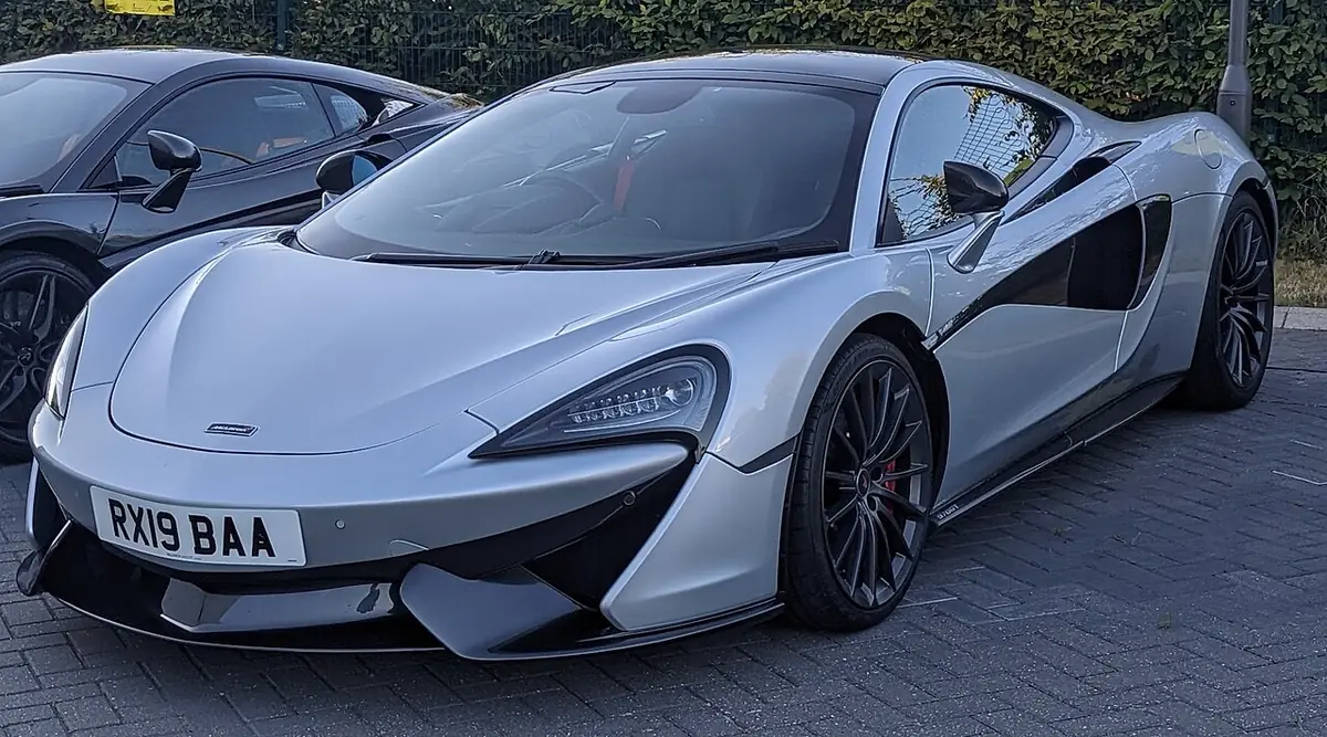 McLaren 570GT exterior (photo from Wikimedia Commons)