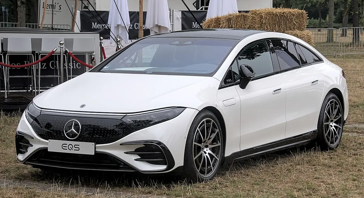 Mercedes-Benz EQS exterior (photo from Wikimedia Commons)