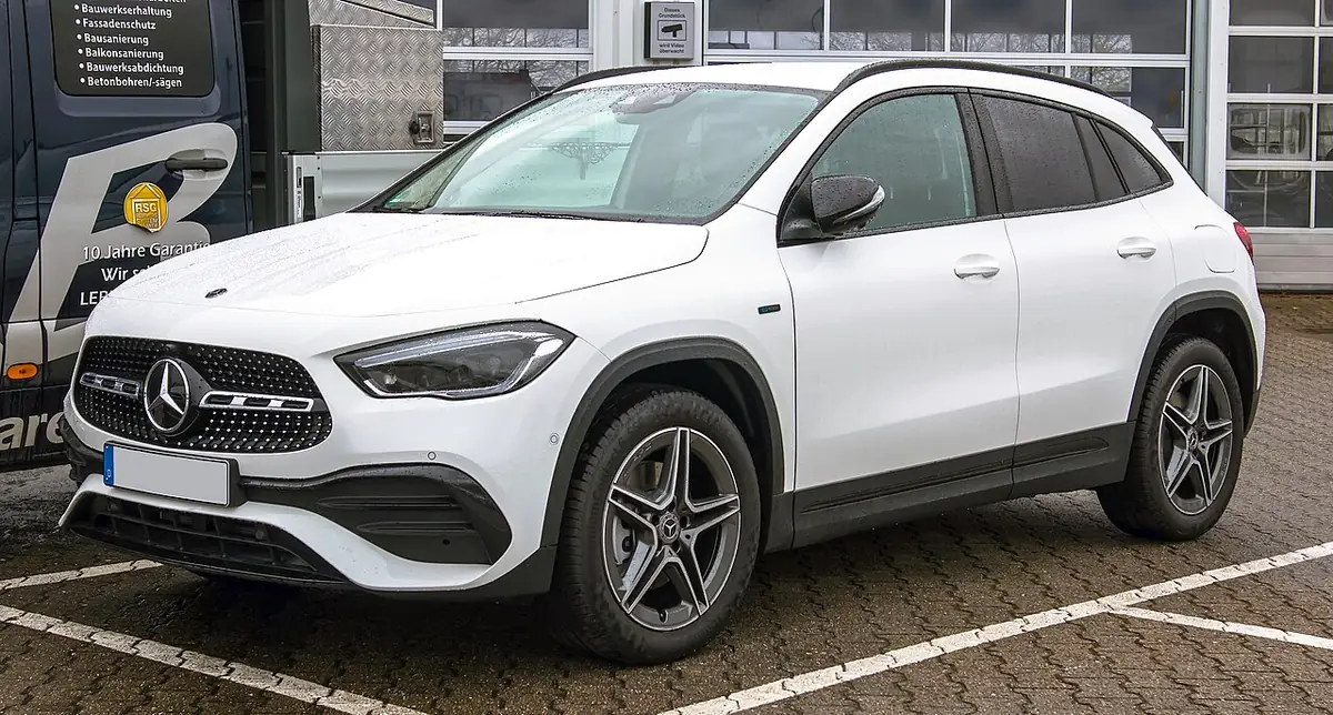 Mercedes-Benz GLA-Class exterior (photo from Wikimedia Commons)