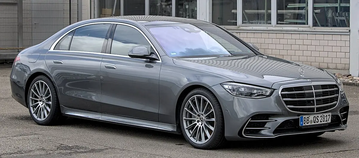 Mercedes-Benz S-Class (photo from Wikimedia Commons)