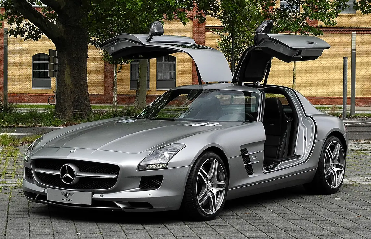 Mercedes-Benz SLS AMG exterior (photo from Wikimedia Commons)