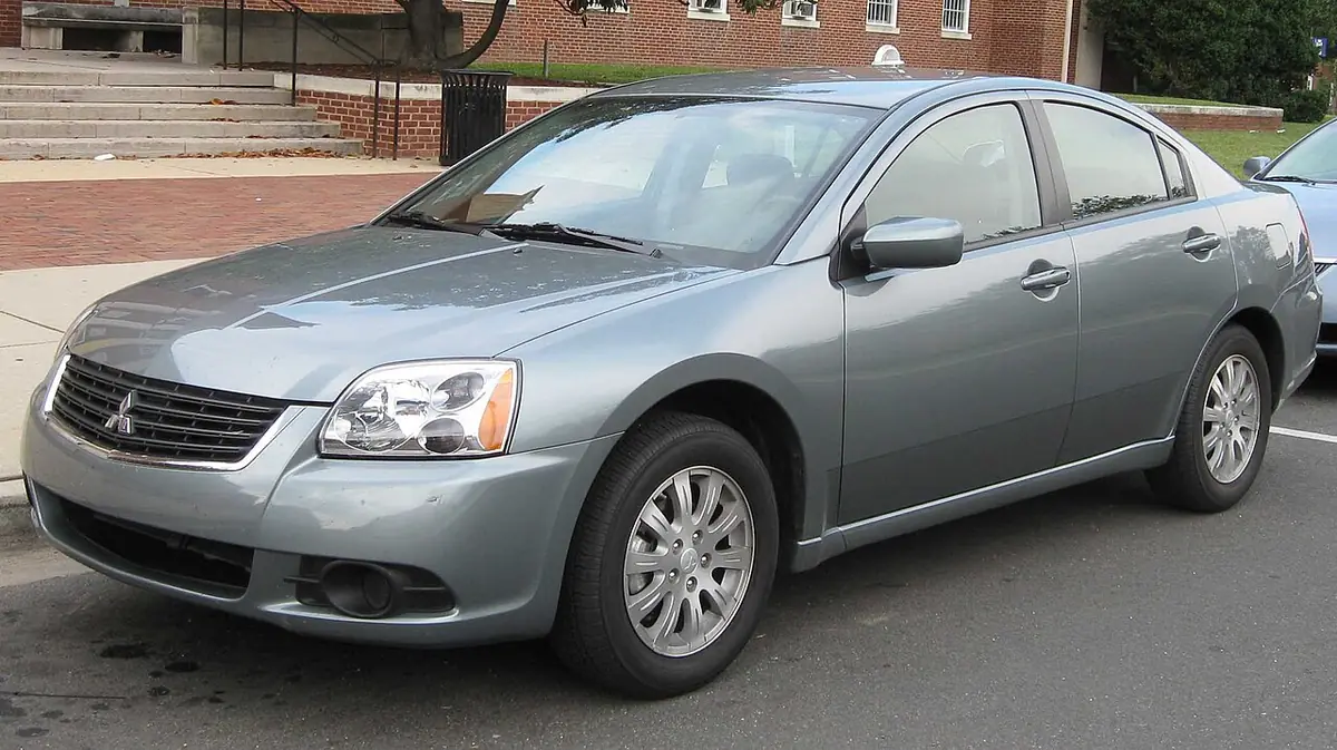 Mitsubishi Galant exterior (photo from Wikimedia Commons)