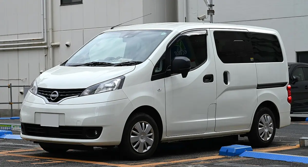 Nissan NV200 (photo from Wikimedia Commons)