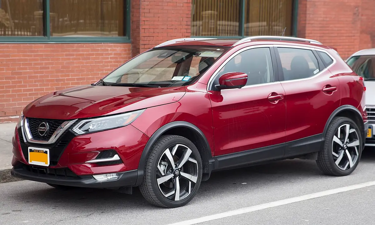 Nissan Rogue Sport (photo from Wikimedia Commons)