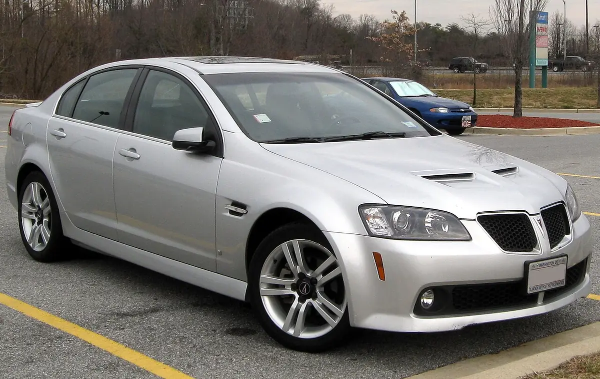 Pontiac G8 exterior (photo from Wikimedia Commons)