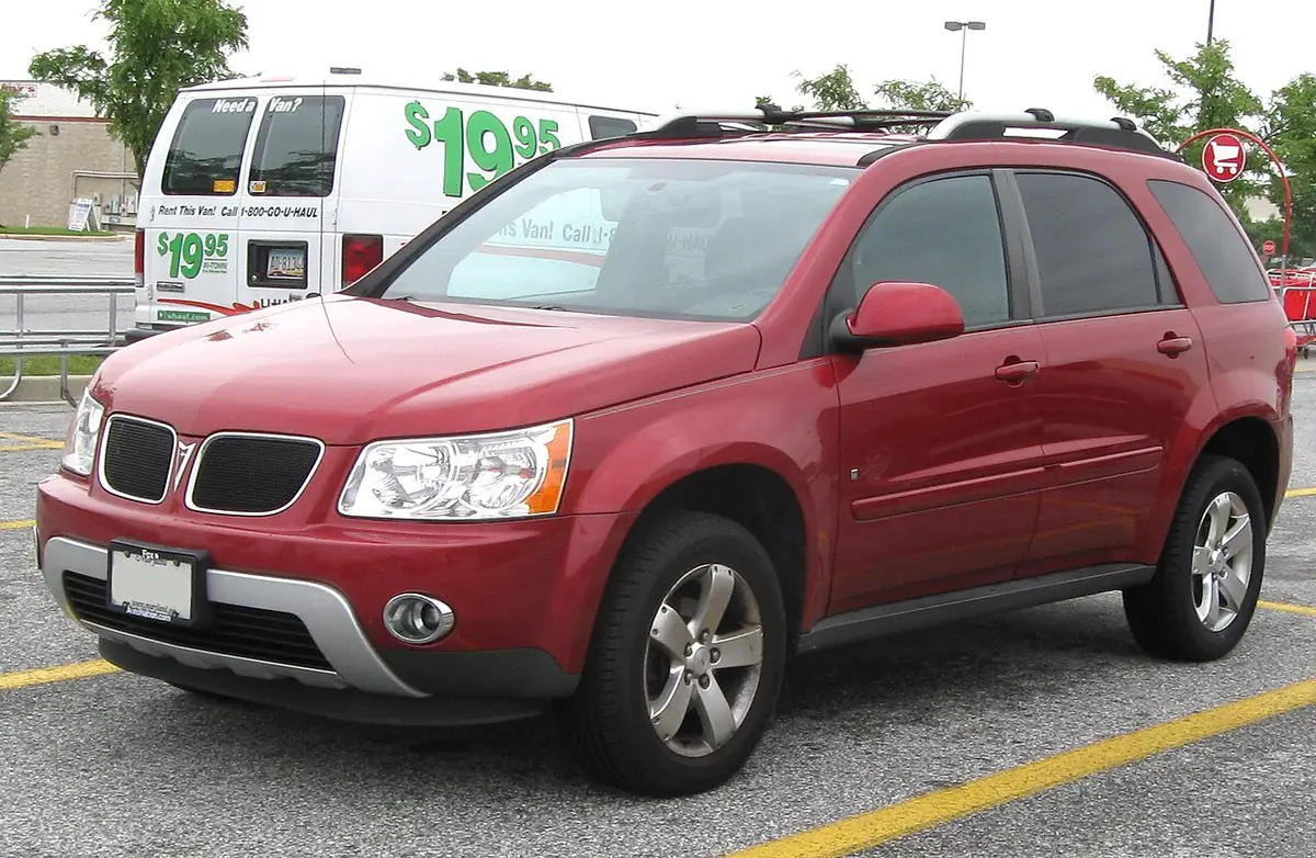 Pontiac Torrent exterior (photo from Wikimedia Commons)