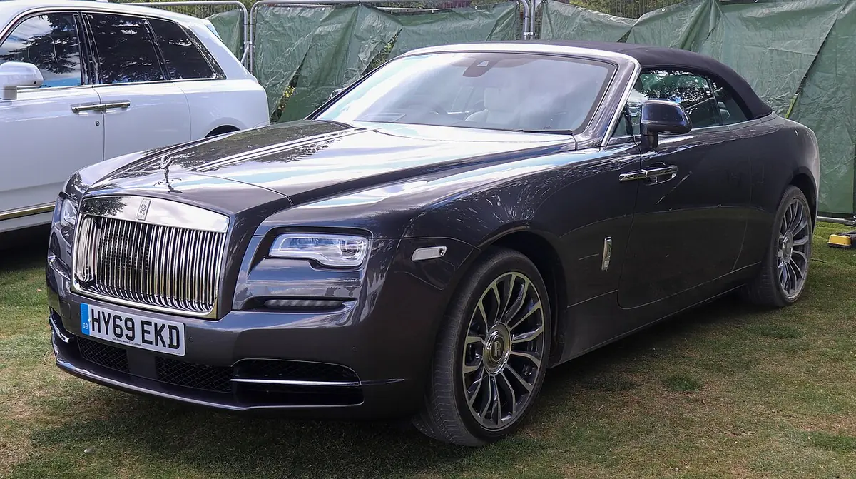 Rolls-Royce Dawn exterior (photo from Wikimedia Commons)