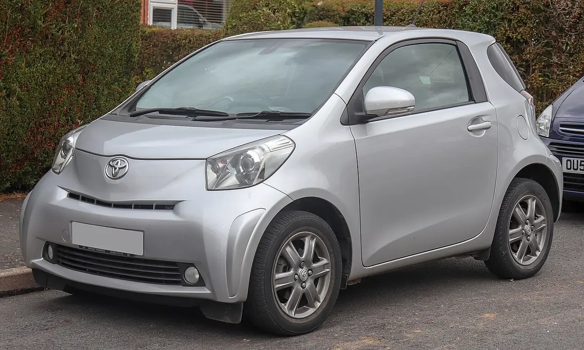 Scion iQ exterior (photo from Wikimedia Commons)