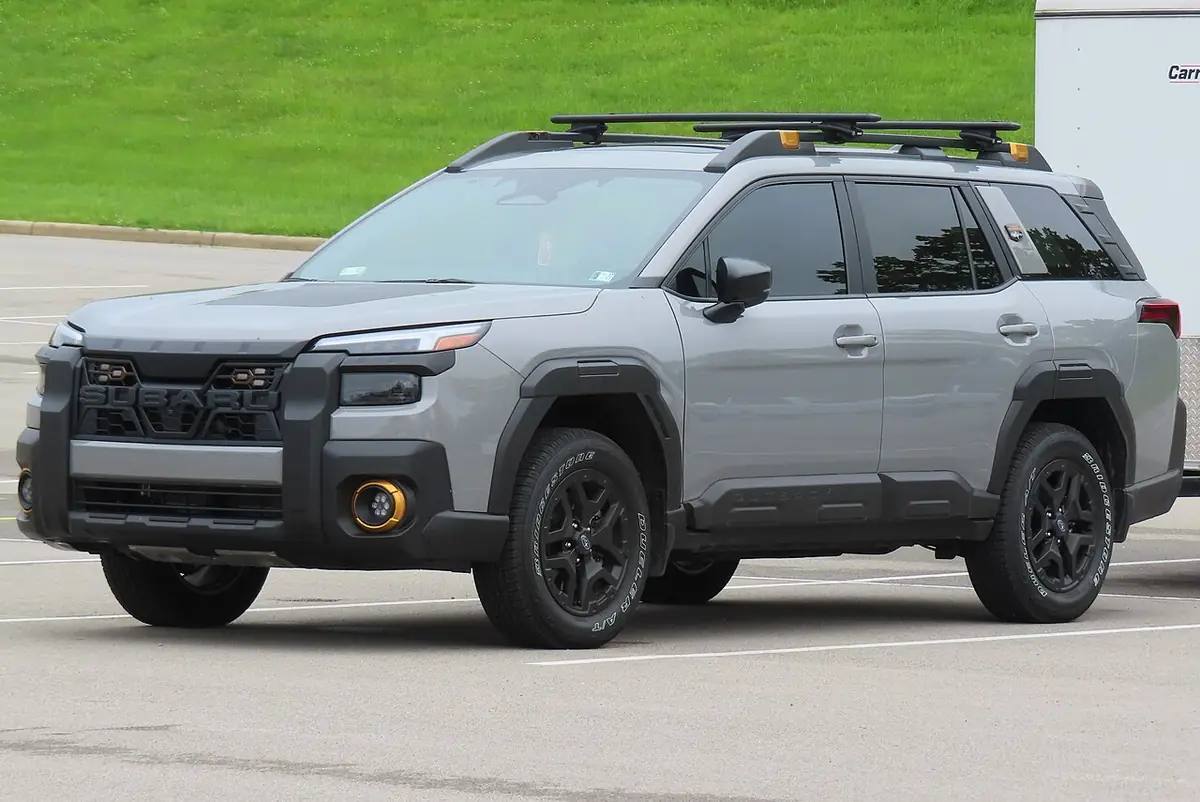Subaru Outback (photo from Wikimedia Commons)