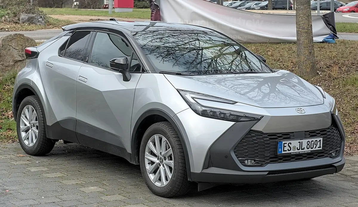 Toyota C-HR exterior (photo from Wikimedia Commons)