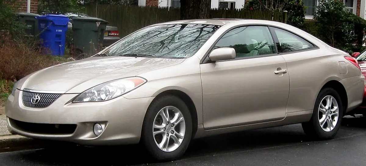 Toyota Camry Solara exterior (photo from Wikimedia Commons)