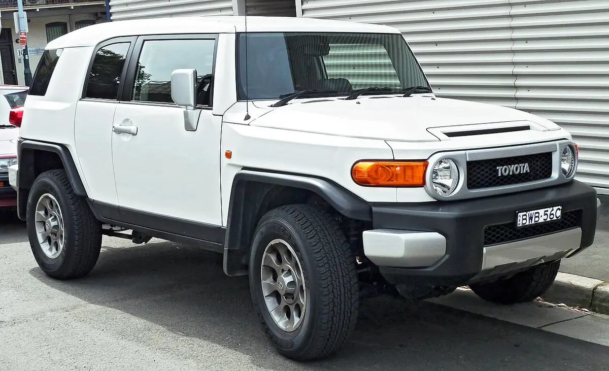 Toyota FJ Cruiser (photo from Wikimedia Commons)